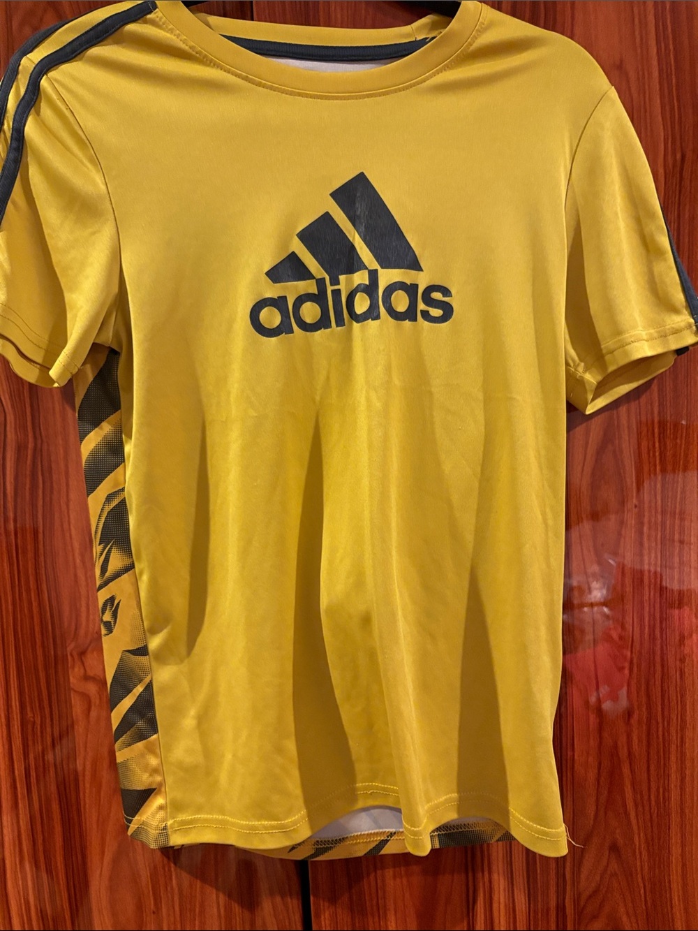 adidas Men’s Yellow Logo Training Tee with Black Accents